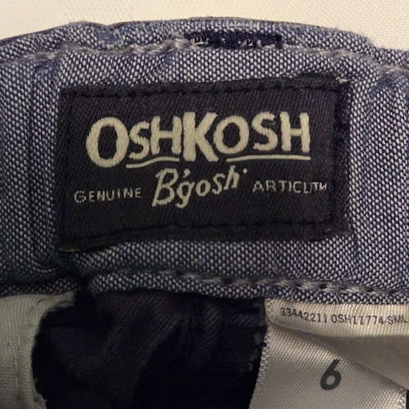 Lot of 3: Pokémon, Oshkosh, and Nike boys size 4-5 - Picture 13 of 14